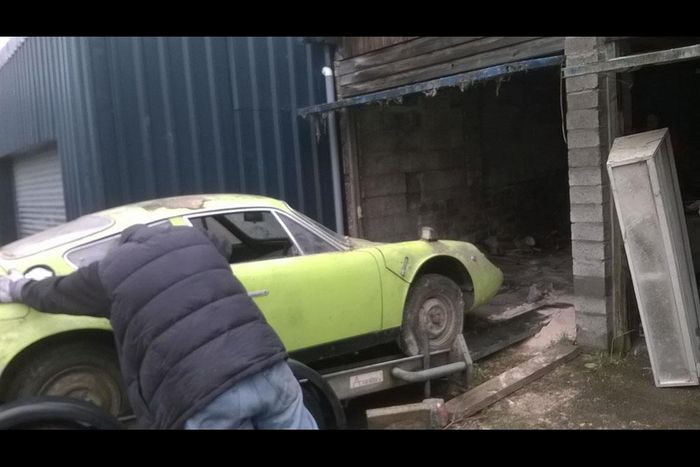 Abarth Simca 1300 Longnose Restoration - Photographs by: AMPaquete